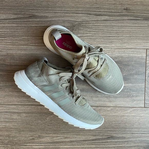 adidas Shoes - Adidas Flashback Mid Lifestyle Sneakers | 7.5